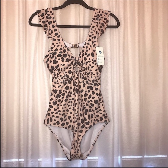 Beachsissi NWT Leopard Print Ruffle Shoulder One Piece Swimsuit Large - Picture 2 of 5
